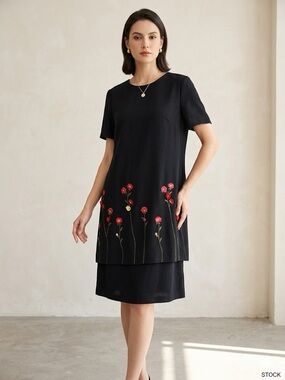 Vintage Black Short Sleeve Tunic Dress with Red Floral Embroidery